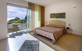 Zeus Hotel - Aparthotel - Meeting & Congress Cannizzaro Italy